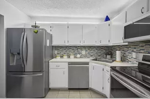 3625 La Aires Ct, Greenacres, FL 33463 - Photo 21