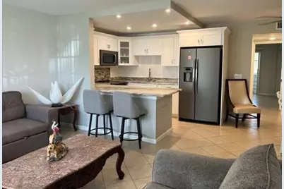 11 Cambridge A #11, West Palm Beach, FL 33417 - Photo 3
