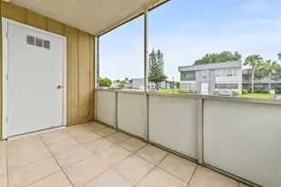 887 Normandy S, Delray Beach, FL 33484 - Photo 15