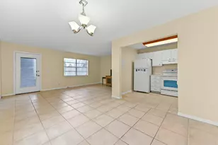 887 Normandy S, Delray Beach, FL 33484 - Photo 7