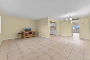 887 Normandy S, Delray Beach, FL 33484 - Photo 3