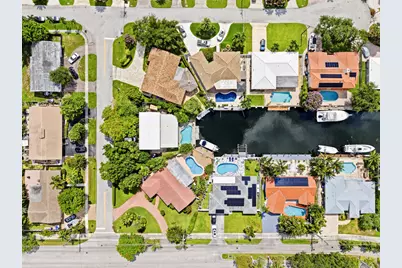 2690 NE 11th Street, Pompano Beach, FL 33062 - Photo 11