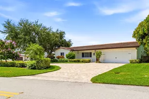 2690 NE 11th St, Pompano Beach, FL 33062 - Photo 19