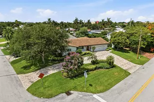 2690 NE 11th St, Pompano Beach, FL 33062 - Photo 13