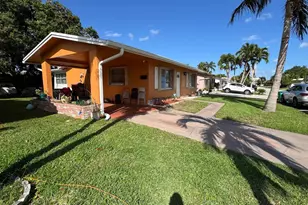 4511 NW 45th Ct, Tamarac, FL 33319 - Photo 9