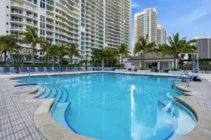 7000 W Island Blvd, Aventura, FL 33160 - Photo 31