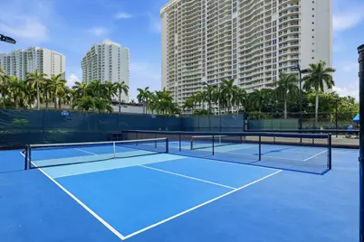 7000 W Island Boulevard #907, Aventura, FL 33160 - Photo 35