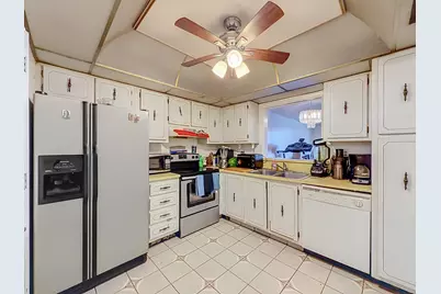 410 NW 68th Avenue #301, Plantation, FL 33317 - Photo 11