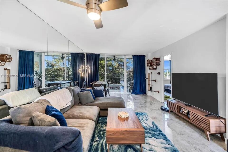 120 Royal Pk Dr #4F - 120 Royal Pk Dr #4F, Oakland Park, FL 33309 Luxury Property | Jose Angel Pina