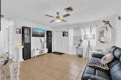 560-564 NE 35th Street, Oakland Park, FL 33334 - Photo 5