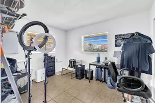 560-564 NE 35th St, Oakland Park, FL 33334 - Photo 15