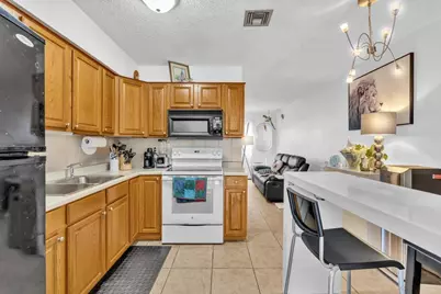 560-564 NE 35th Street, Oakland Park, FL 33334 - Photo 9