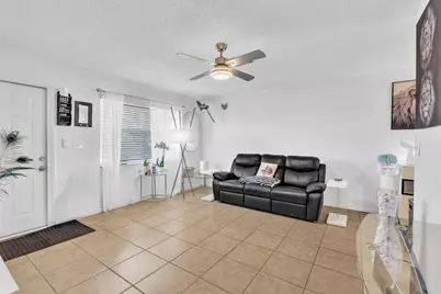 560-564 NE 35th Street, Oakland Park, FL 33334 - Photo 5