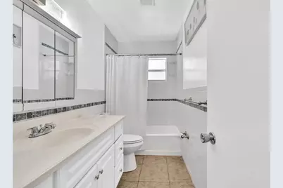 560-564 NE 35th Street, Oakland Park, FL 33334 - Photo 11