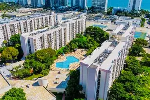 17011 N Bay Rd, Sunny Isles Beach, FL 33160 - Photo 3