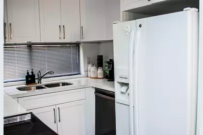 17011 N Bay Road #104, Sunny Isles Beach, FL 33160 - Photo 9