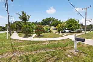 1220 Cherokee St, Jupiter, FL 33458 - Photo 3
