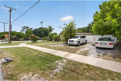 1220 Cherokee Street, Jupiter, FL 33458 - Photo 1