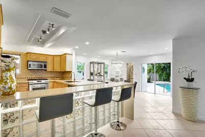 290 E Fern Drive, Boca Raton, FL 33432 - Photo 13
