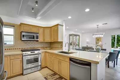 290 E Fern Drive, Boca Raton, FL 33432 - Photo 15