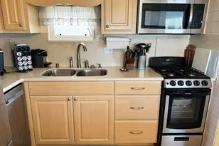 208 Flamingo Dr, Briny Breezes, FL 33435 - Photo 13
