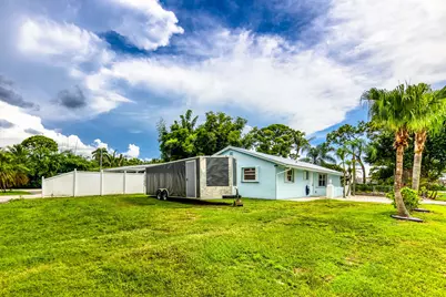 2184 SE Washington Street N, Stuart, FL 34997 - Photo 19