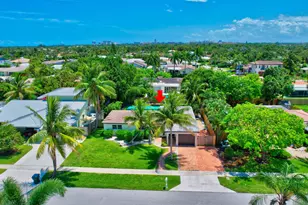 334 NE 28th Rd, Boca Raton, FL 33431 - Photo 3