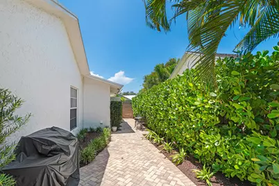1401 Hummingbird Drive, Delray Beach, FL 33444 - Photo 31