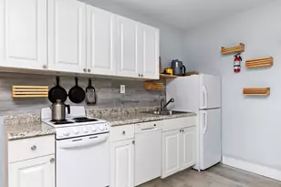 505 NE 20th Ave, Deerfield Beach, FL 33441 - Photo 5