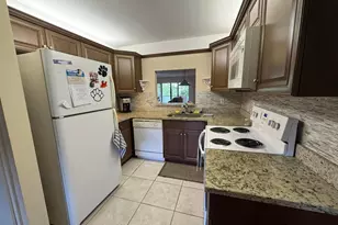 11894 Suellen Cir, Wellington, FL 33414 - Photo 5
