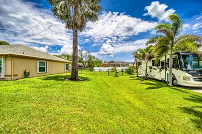 649 NE Horizon Lane, Port Saint Lucie, FL 34983 - Photo 31