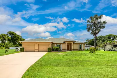 649 NE Horizon Lane, Port Saint Lucie, FL 34983 - Photo 1