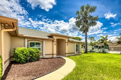 649 NE Horizon Lane, Port Saint Lucie, FL 34983 - Photo 3