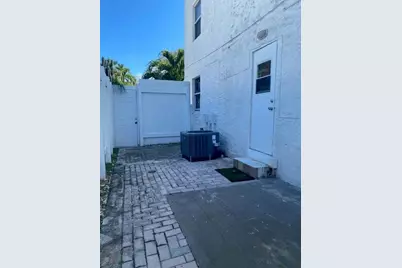 110 NE 16th Terrace #1, Fort Lauderdale, FL 33301 - Photo 17