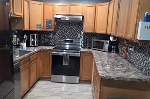 368 Johnston St, Fort Pierce, FL 34982 - Photo 7