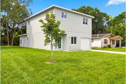 4701 Evergreen Avenue, Fort Pierce, FL 34945 - Photo 3