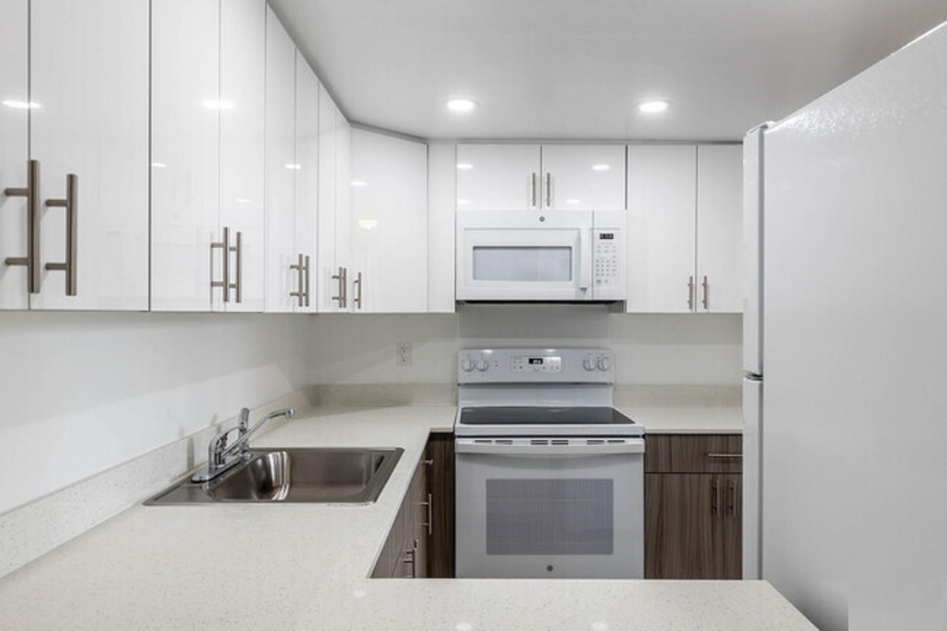 401 NW 34 St #85-202 - 401 NW 34 St #85-202, Pompano Beach, FL 33064 Luxury Property | Jose Angel Pina