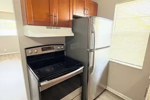 1015 NE 17th Ave, Fort Lauderdale, FL 33304 - Photo 5