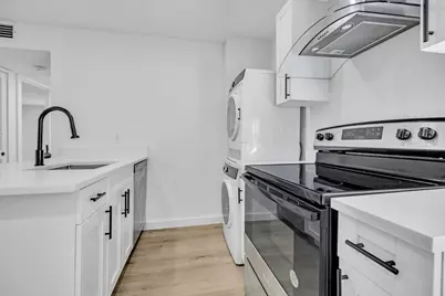 1015 NE 17th Avenue #201, Fort Lauderdale, FL 33304 - Photo 1