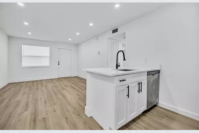 1015 NE 17th Avenue #201, Fort Lauderdale, FL 33304 - Photo 9