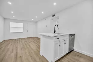1015 NE 17th Ave, Fort Lauderdale, FL 33304 - Photo 9