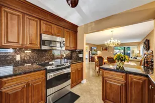 2210 SW 92nd Ter, Davie, FL 33324 - Photo 29
