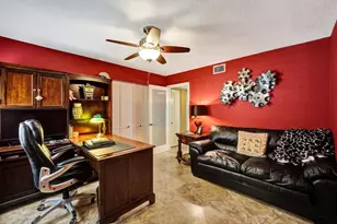 2210 SW 92nd Ter, Davie, FL 33324 - Photo 47