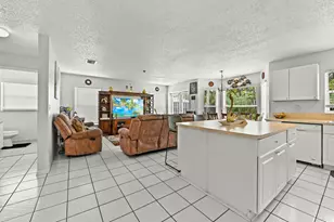 7581 Bristol Bay Ln, Lake Worth, FL 33467 - Photo 9