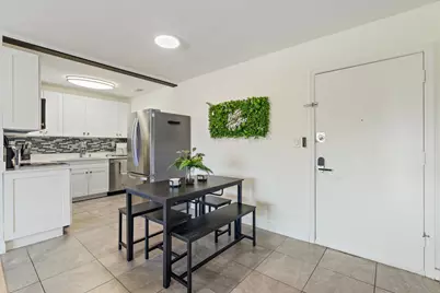 299 SW 7th Street #2060, Boca Raton, FL 33432 - Photo 7