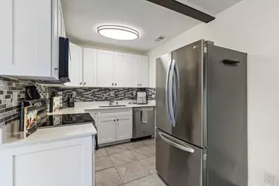 299 SW 7th Street #2060, Boca Raton, FL 33432 - Photo 5