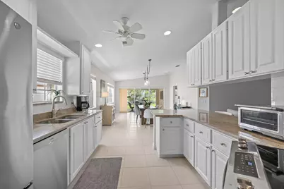 3136 Verdmont Lane, Wellington, FL 33414 - Photo 7