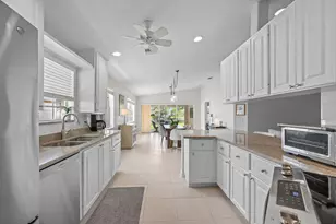 3136 Verdmont Ln, Wellington, FL 33414 - Photo 7
