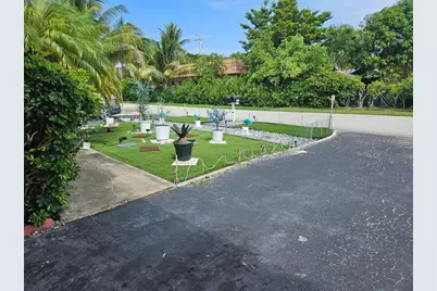 7904 NW 70th Court #1-2, Tamarac, FL 33321 - Photo 5