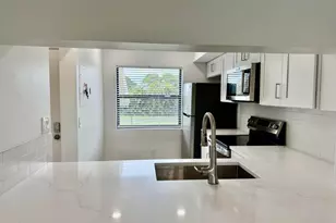 6962 Briarlake Cir, Palm Beach Gardens, FL 33418 - Photo 7